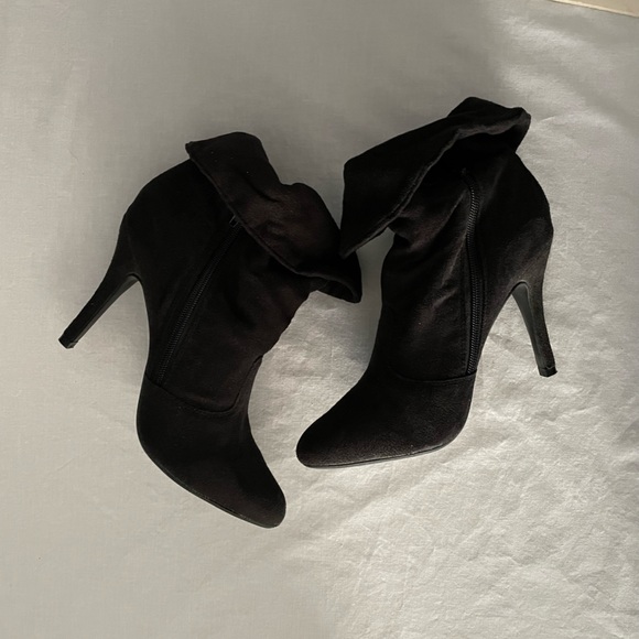 Black size 8.5 Paprika brand 4” heel boots - Picture 8 of 15